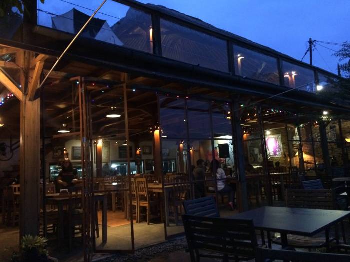 Rekomendasi Tempat Makan di Dago yang Cocok Buat Healing