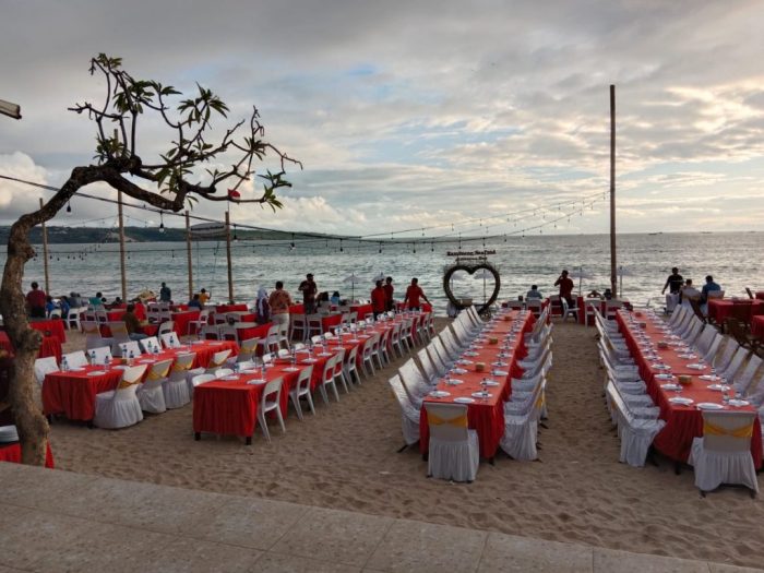 Makan jimbaran romantis malam tempat