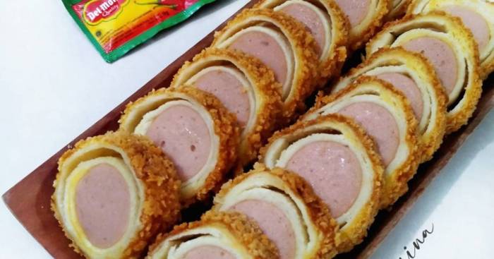 Roti Gulung Isi Sosis dan Telur untuk Sarapan Praktis