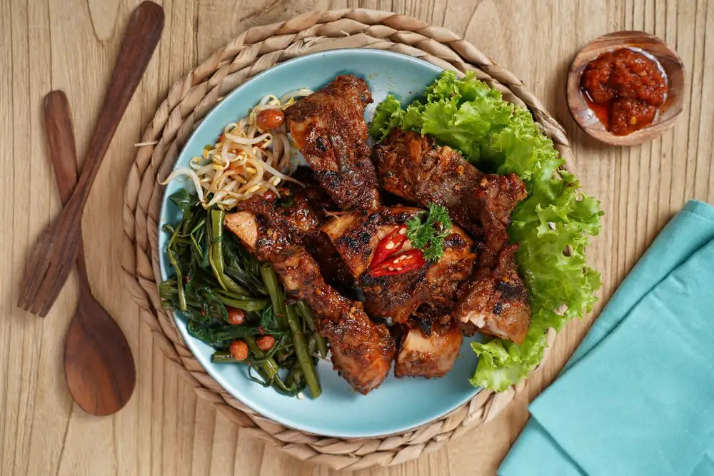 Tempat Makan Keluarga Murah Meriah di Jakarta Timur