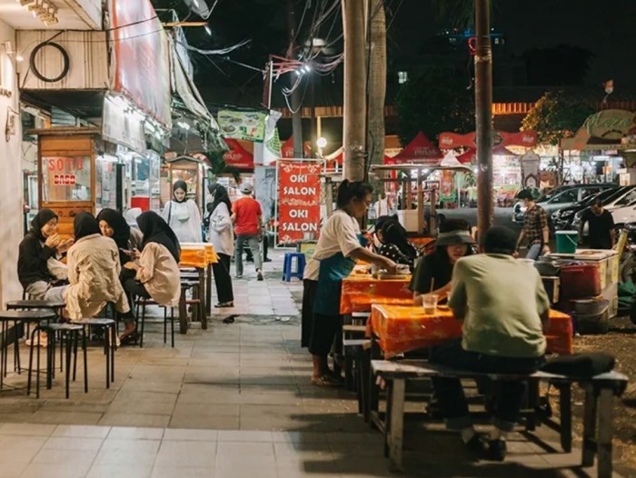 Rekomendasi 10 Tempat Makan Di Blok M Paling Enak. Rekomendasi 10 Tempat Makan Di Blok M Paling Enak.
