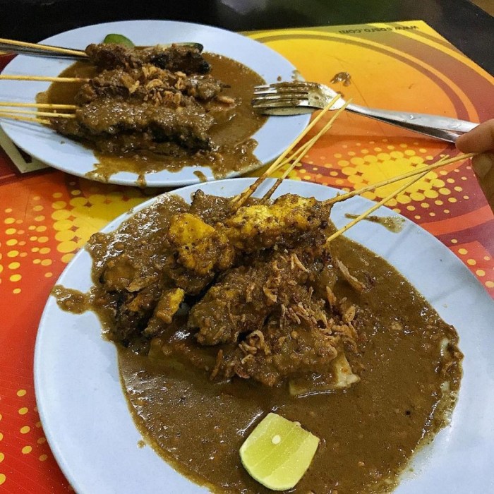Tempat Makan Daerah Medan dengan Menu Otentik